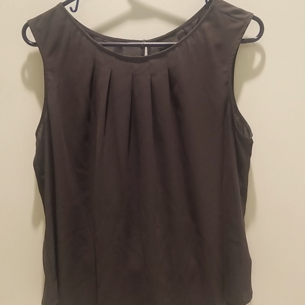 A simple gray top